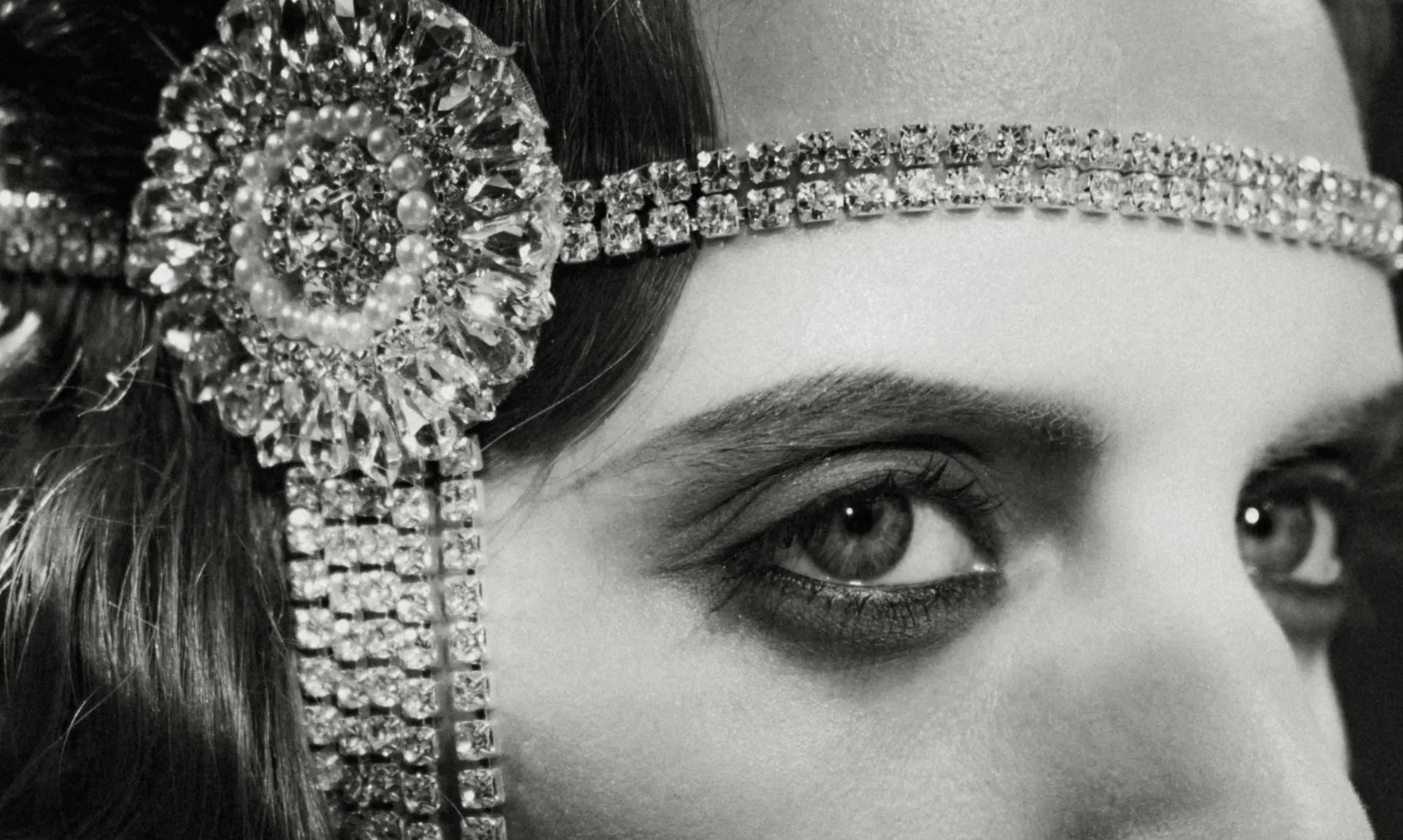 Daisy Buchanan in The Great Gatsby Fictional representation of Daisy Buchanan from The Great Gatsby